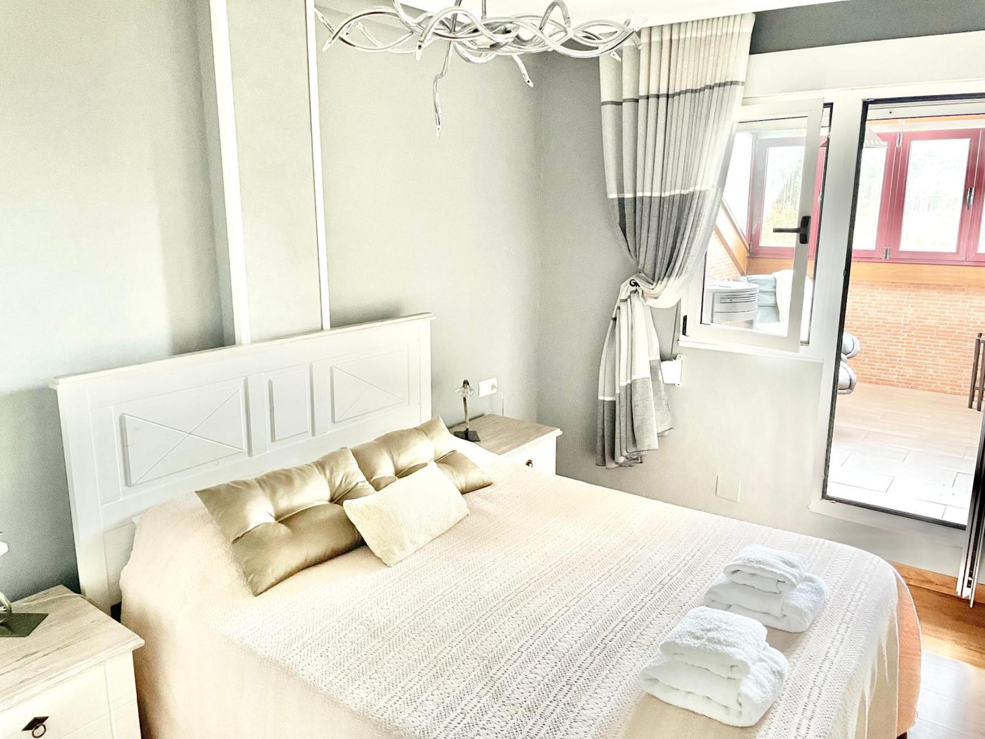 Apartament Atico El Trasgu Raices Nuevo Zewnętrze zdjęcie